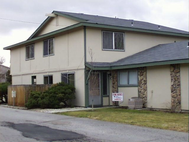 Primary Photo - 651 W Pennsylvania St