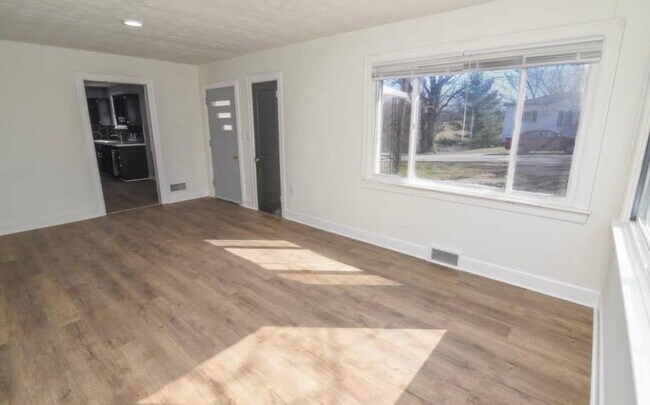 Foto del edificio - 5 Lake St