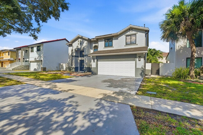 Foto del edificio - 19242 NW 89th Ave