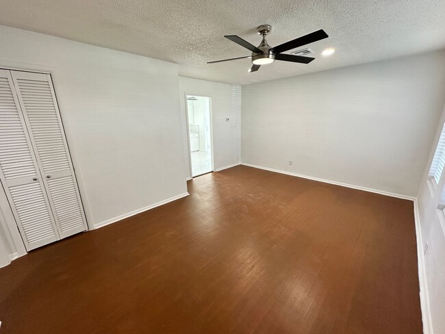 Foto del edificio - Updated 3-Bedroom, 1.5-Bath Home in NW OKC!