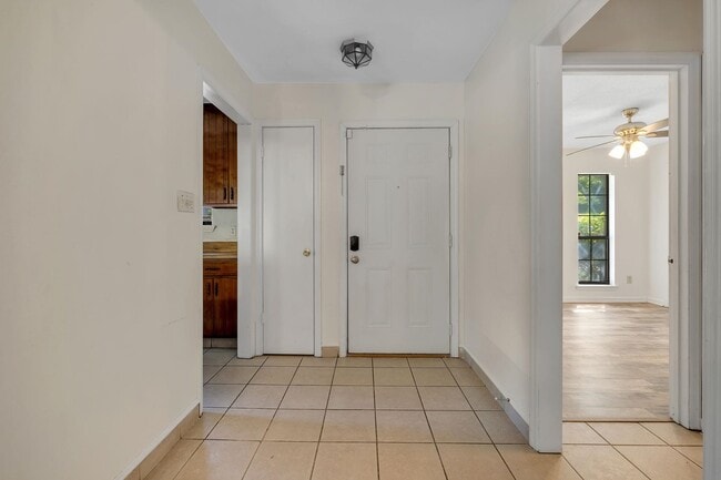 Building Photo - 1826 Meriadoc Rd