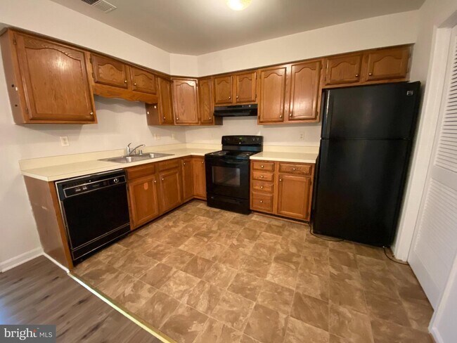 Foto del edificio - 184 Farrell Ln