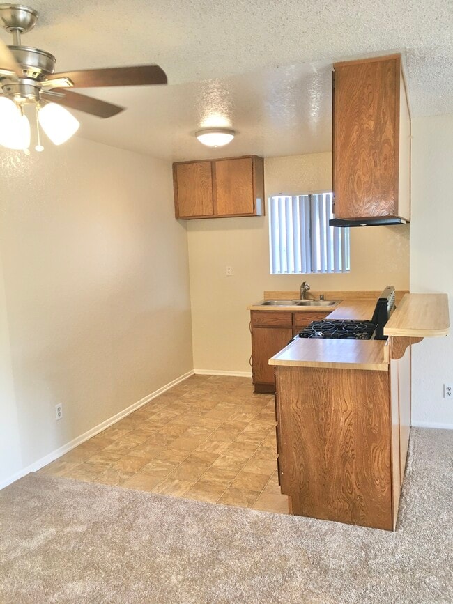 Building Photo - 4450 Fulton Ave