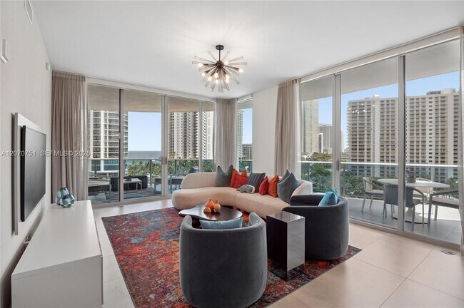 Foto del edificio - 17550 Collins Ave