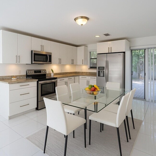 Foto del edificio - 2545 NE 182nd St