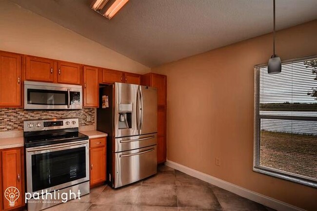 Building Photo - 7513 Turtle View Drive, Ruskin, FL, 33573