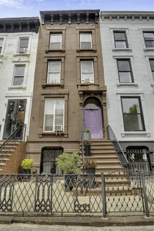 Building Photo - 545 Quincy St