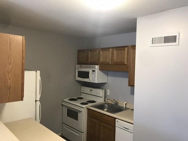 Foto del edificio - 4053 E University Ave