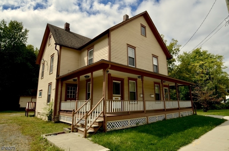 22 Walling Ave, Sussex, NJ 07461 Townhome Rentals in Sussex NJ