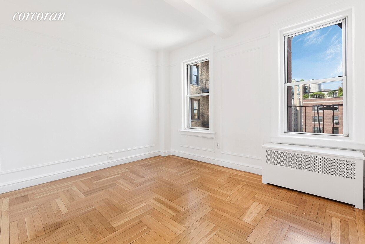Building Photo - 115 E 89th St