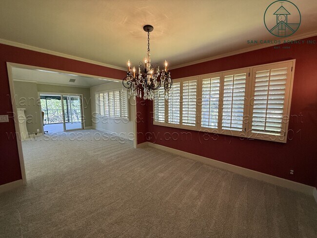 Foto del edificio - Two Bedroom Premium Del Mesa Condo Unit with Views