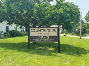 Building Photo - 417 Lotus St