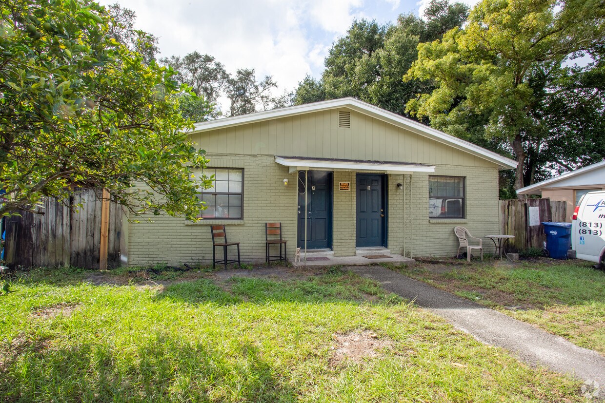 Building Photo - 1205 E 99th Ave