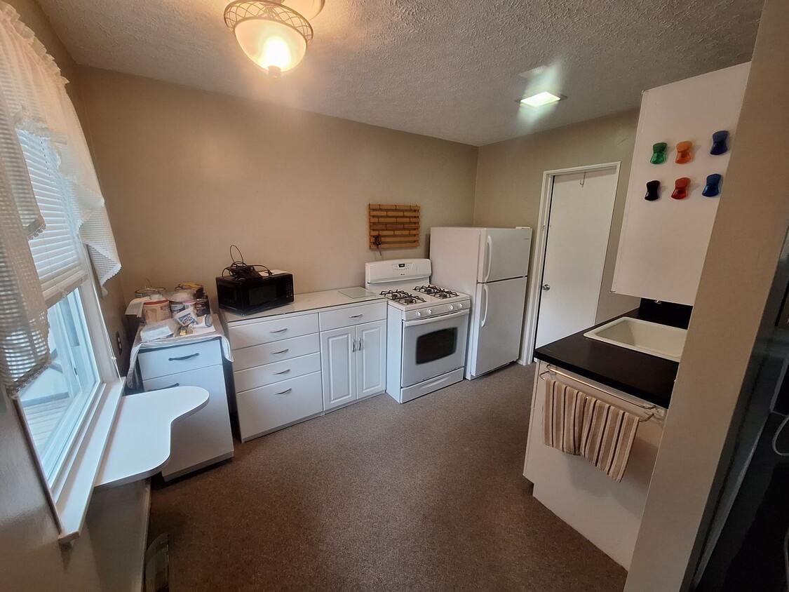Building Photo - 1 br, 1 bath House - 2038 1/2 Bird Drive