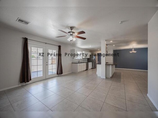 Building Photo - 3511 S Terrace Rd