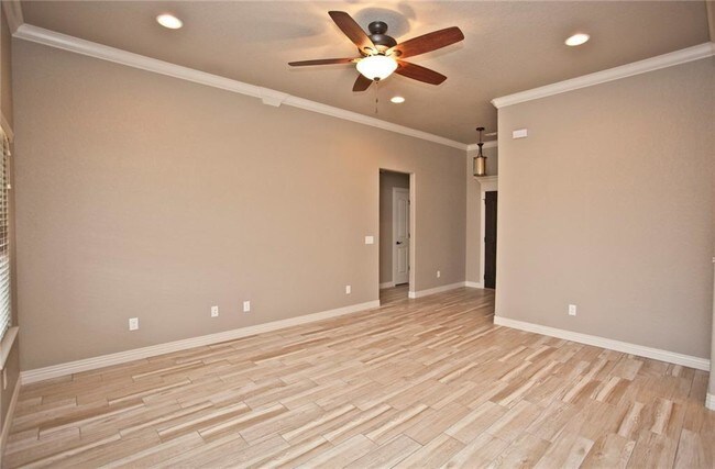 Foto del edificio - 728 NW 64th Ave