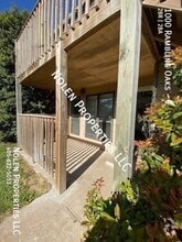 Building Photo - 1000 Rambling Oaks Dr