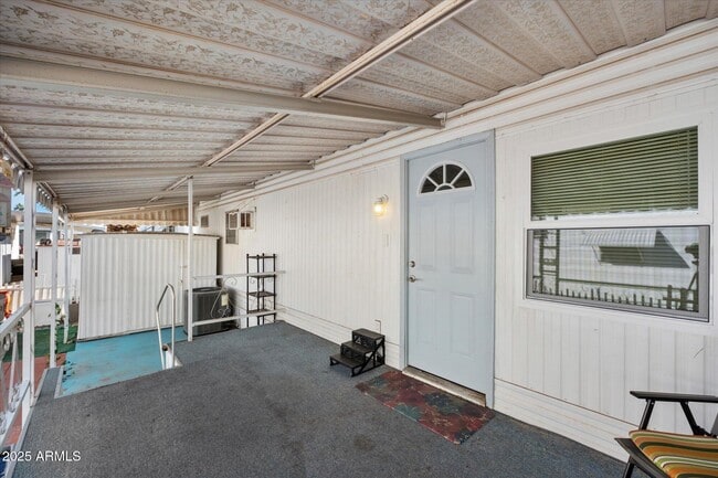 Foto del edificio - 7807 E Main St