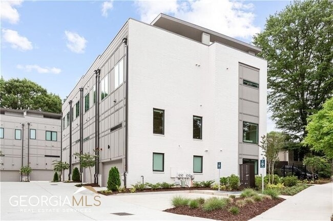 Building Photo - 550 North Highland Avenue Northeast