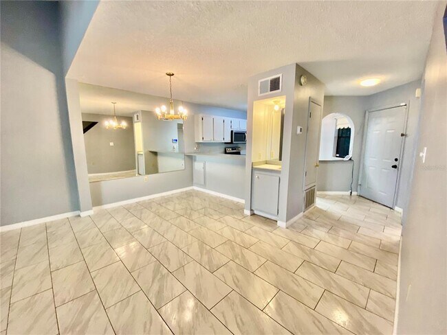 Building Photo - 5063 Ernst Ct