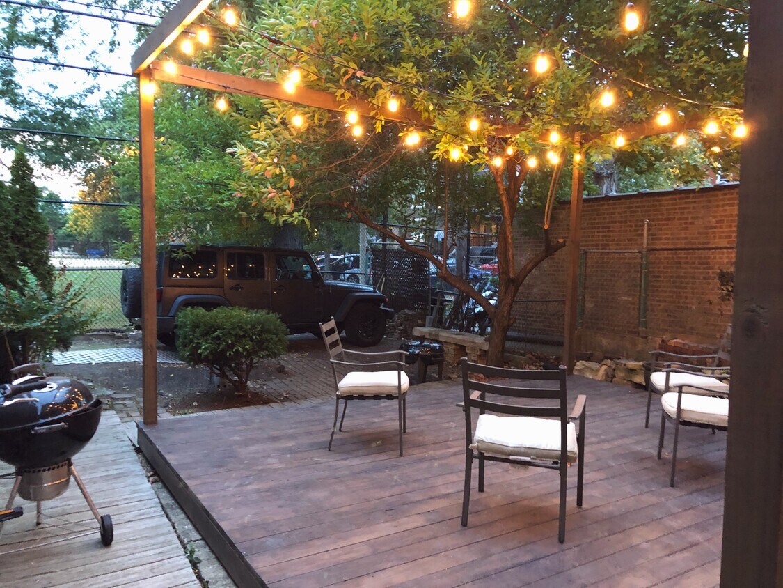 Foto principal - 822 N Wood St