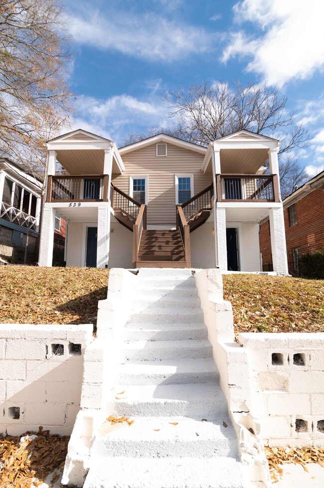 Building Photo - 539 Paines Ave NW