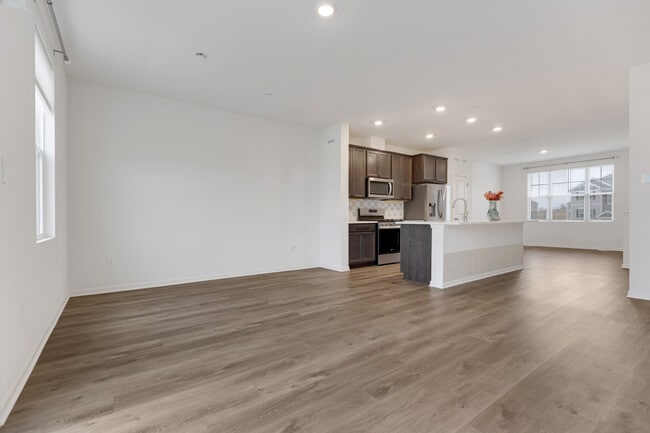 Foto del edificio - 2016 Yellowstone Blvd