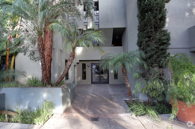 Foto del edificio - Babylon Apartments