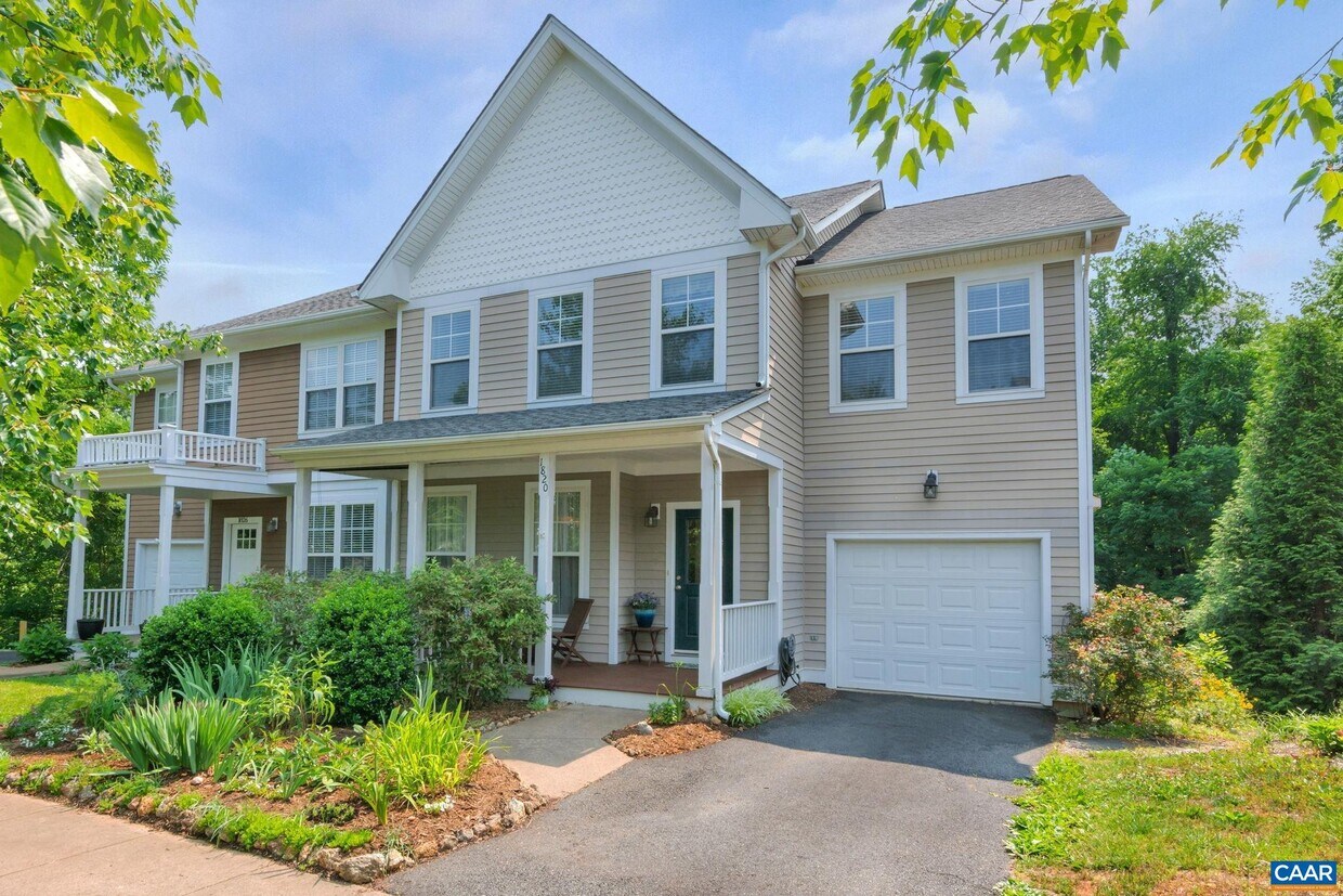 Foto principal - 1820 Clay Dr