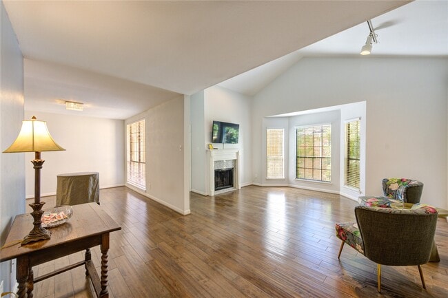 Building Photo - 4000 Purdue St