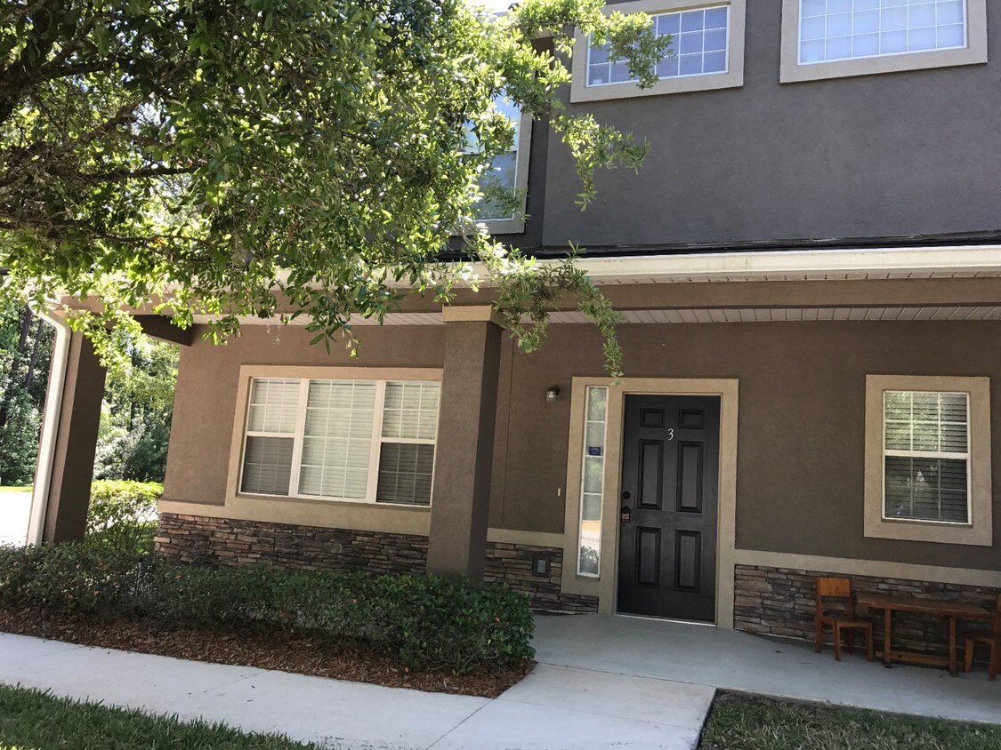 Building Photo - 7193 Deerfoot Point Cir