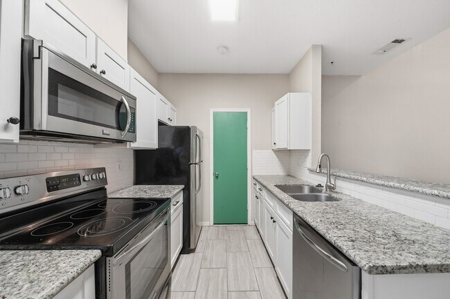 Foto del edificio - 5113 Lindsay St