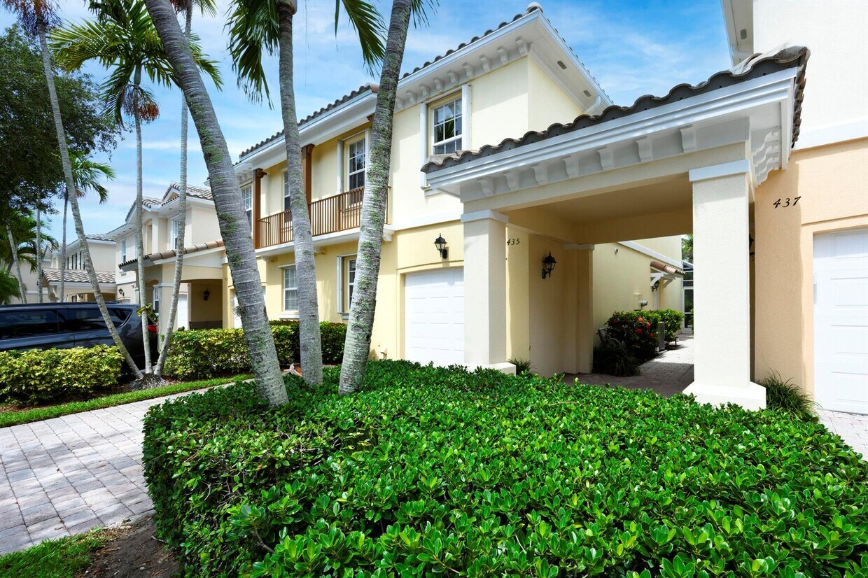 Foto principal - 435 Capistrano Dr