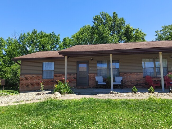 Building Photo - 8 Cougar Dr