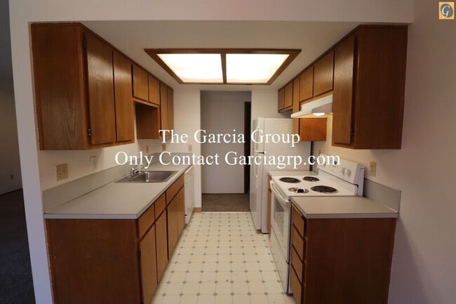 Photo - 10634 SW 49th Ave Apartment