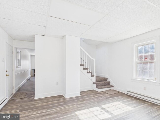 Building Photo - 629 Virginia Ave