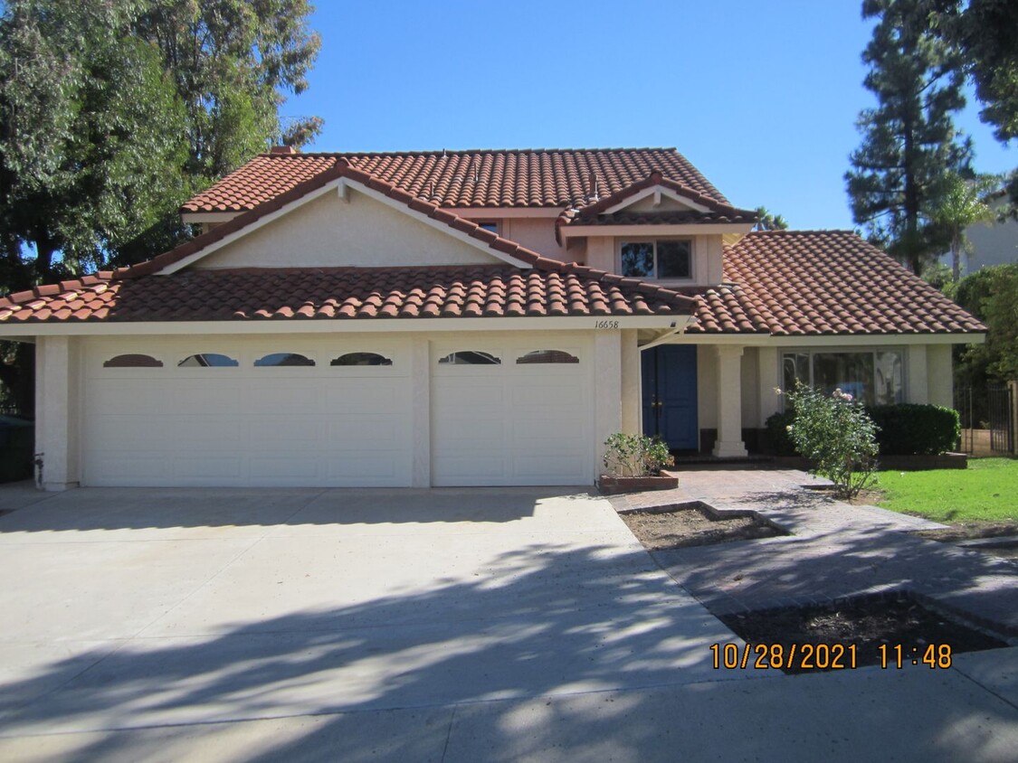 Primary Photo - LAKE HILLS BEAUTY IN LA SIERRA