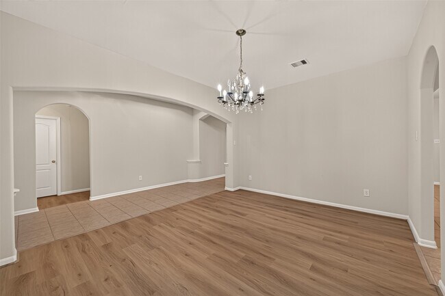 Building Photo - 4823 Grand Chateau Ln