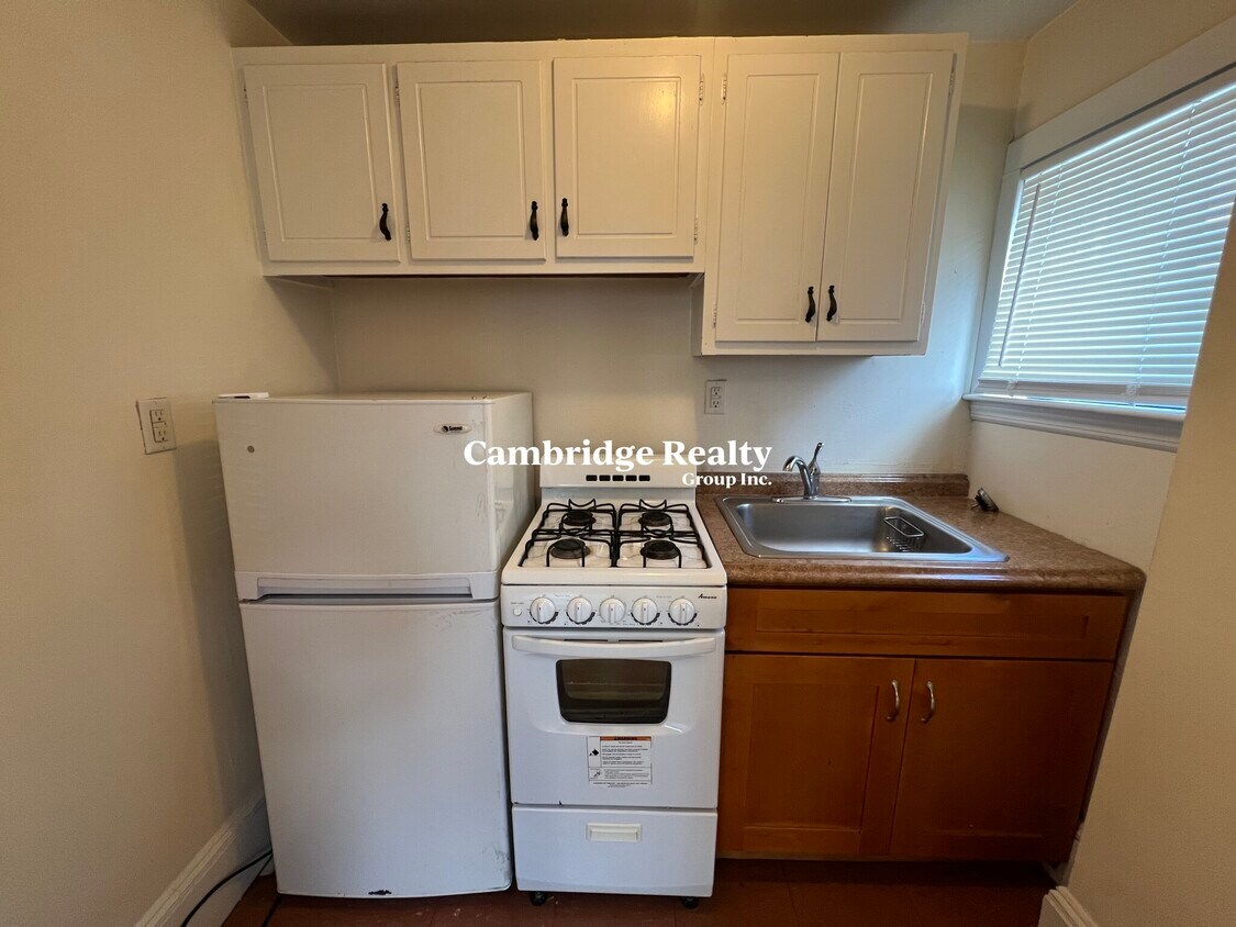 Foto principal - 381 Harvard St