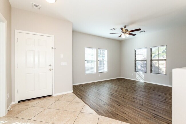 Foto del edificio - 17754 W Langer Ln