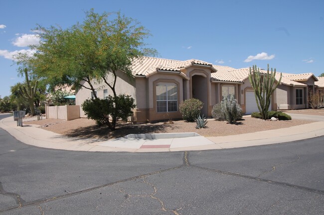 Building Photo - 7138 W Rivulet Dr
