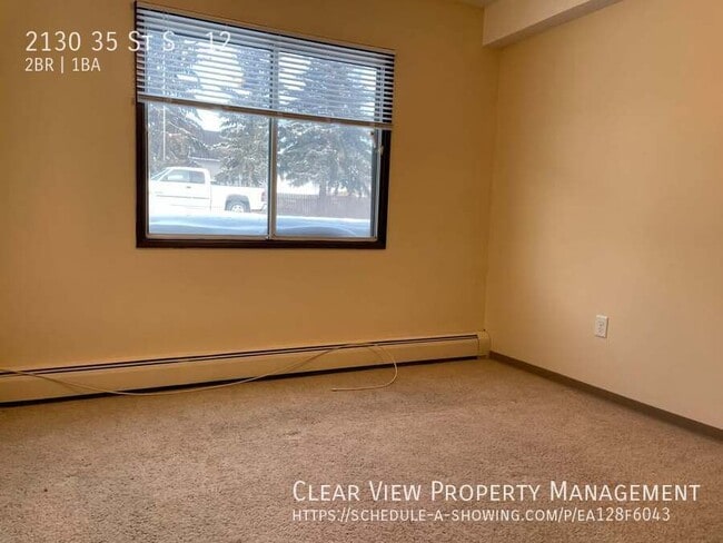 Building Photo - 2 Bedroom Apartment – All Utilities Included!