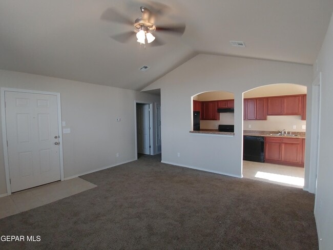 Building Photo - 14268 Narciso Dr
