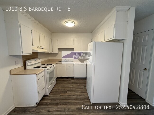 Foto del edificio - 1010 B's Barbeque Rd