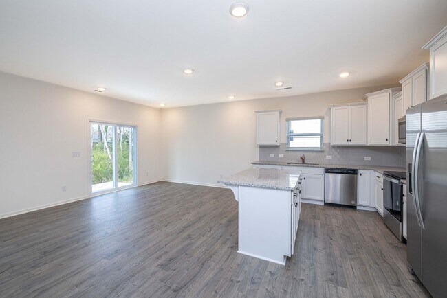 Building Photo - 724 Scotch Meadows Loop