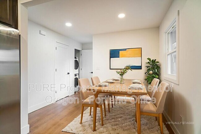 Foto del edificio - 814 NE 67th Ave