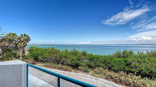 Building Photo - 380 Gulf of Mexico Dr