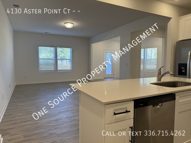 Foto del edificio - 4130 Aster Pt Ct