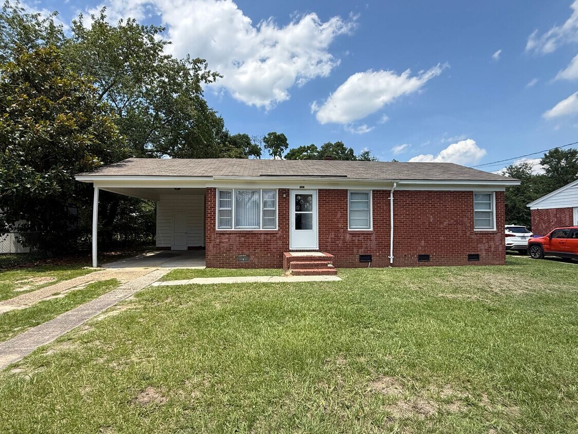 Primary Photo - Charming 3-Bedroom Home in Spring Lake, NC