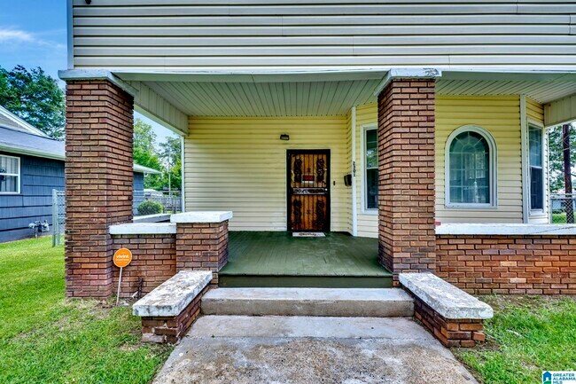 Building Photo - 2301 26th St Ensley